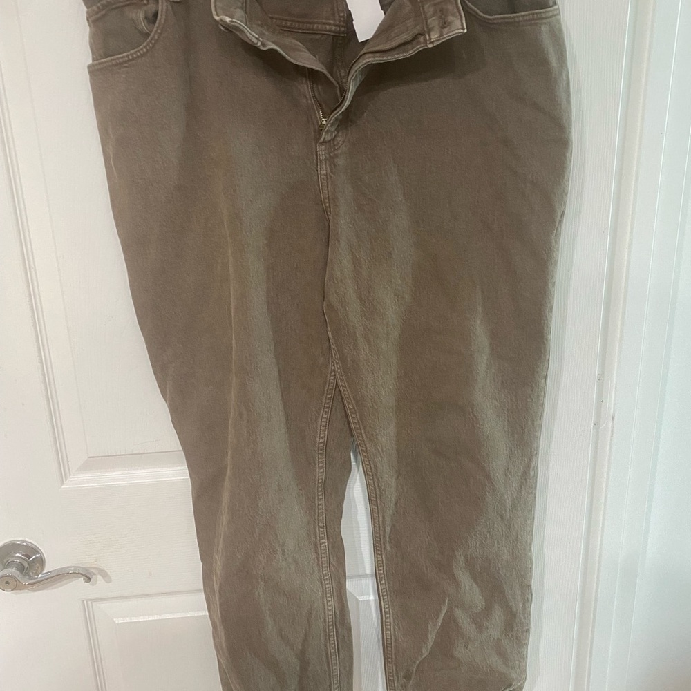 Abercrombie Curve Love ’90s Straight Ultra High Rise 34 / 18R Rare Size & Color
